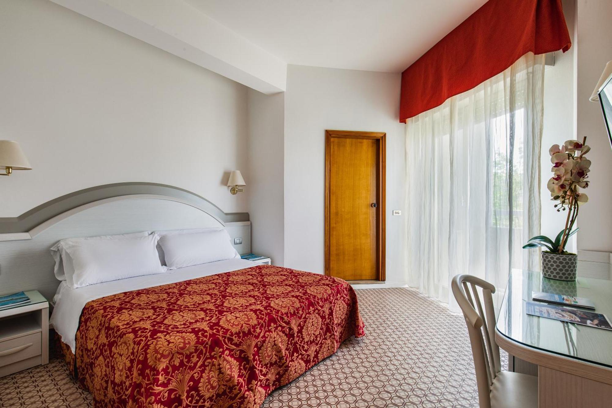 Hotel Caravelle Cesenatico Eksteriør billede